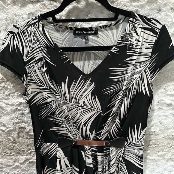 Mlle Gabrielle Dress - Size Small - Picture 2 of 5